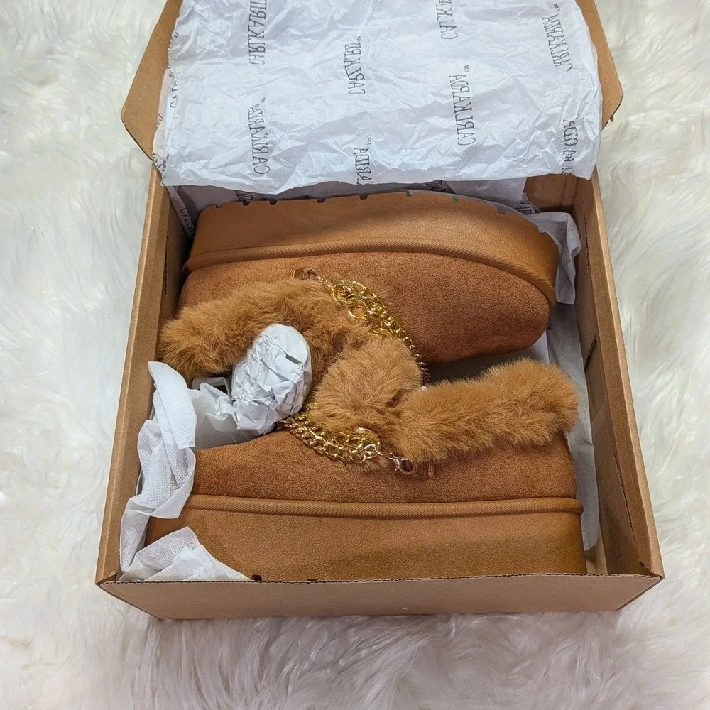 NWT Platform Faux Fur Suede Mini‎ Booties Chestnut Brown with Gold Charms Size 6
